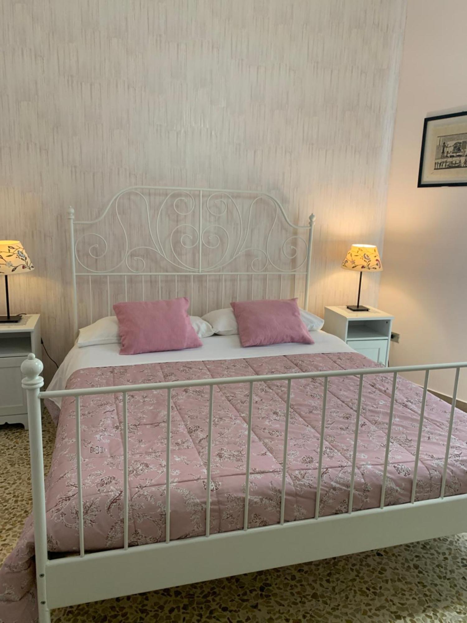 Apartament La Casa Di Chicca Lecce Zewnętrze zdjęcie